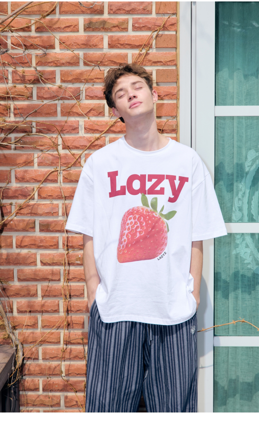 MUSINSA | LAZYZ Lazy Strawberry T-shirt